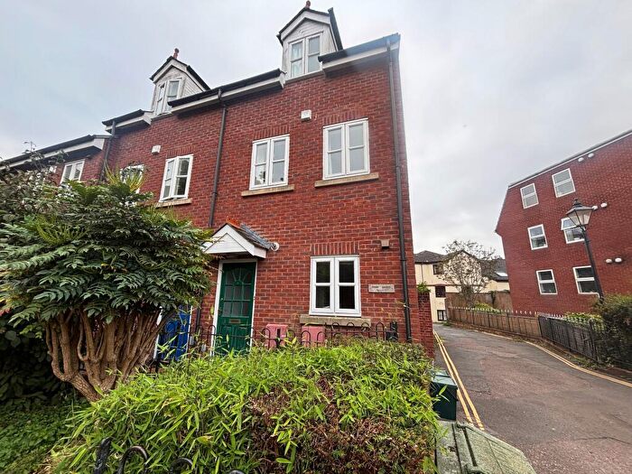 4 Bedroom House To Rent In Priory Gardens, Exeter, EX4
