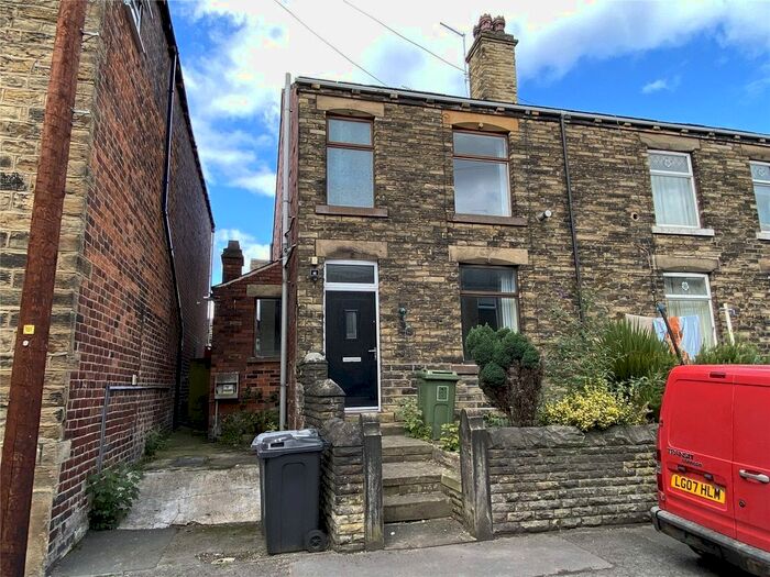 1 Bedroom Terraced House To Rent In Frederick Street, Liversedge, WF15