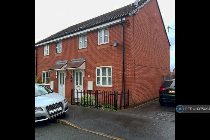 3 Bedroom Semi-Detached House To Rent In Shillingford Road, Manchester, M18