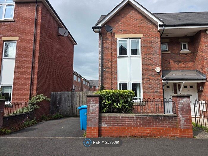 3 Bedroom Semi-Detached House To Rent In Bankwell Street, Manchester, M15