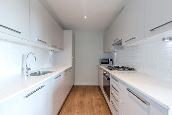 1 Bedroom Flat To Rent In High Street, London, N14