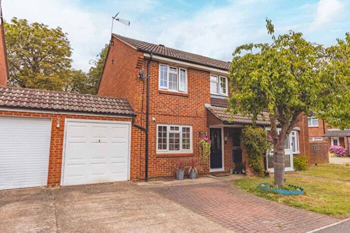 4 Bedroom Semi-Detached House For Sale In Diana Close, George Green, SL3