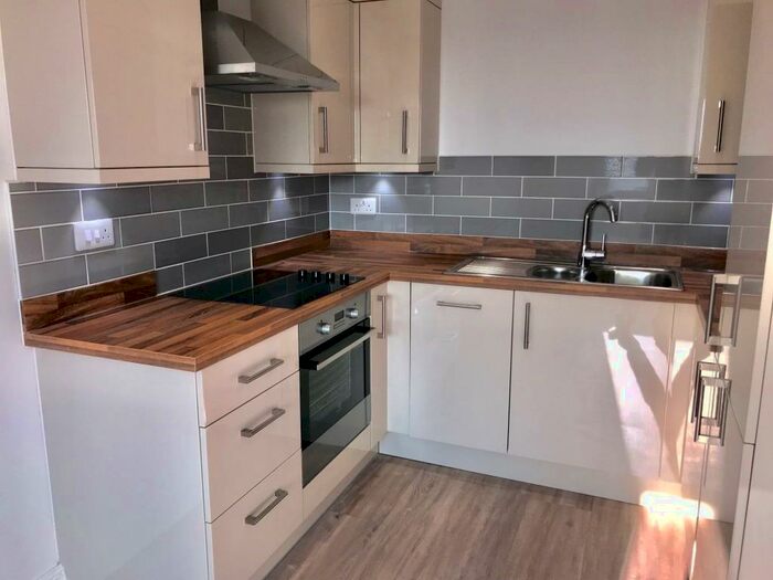 2 Bedroom Apartment To Rent In Market Street, Bracknell, RG12