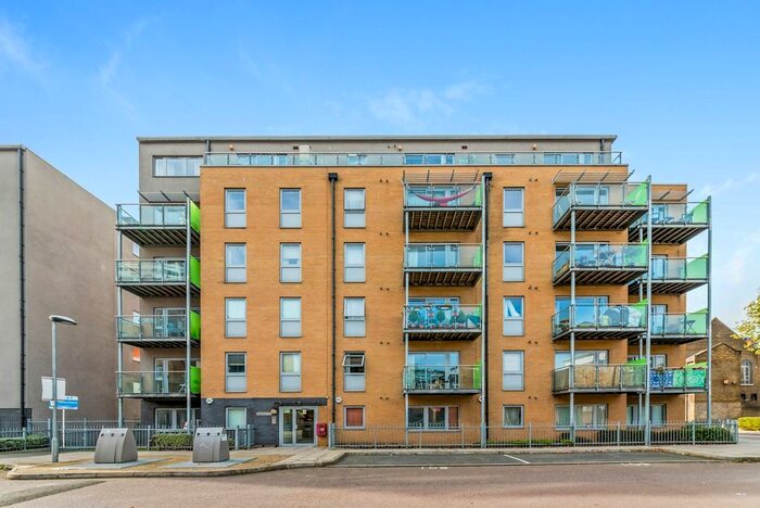 2 Bedroom Flat To Rent In Ducaine Apartments, Merchant Street, Bow, E3