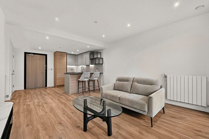 1 Bedroom Flat To Rent In Batchford House, Moorehead Way, SE3