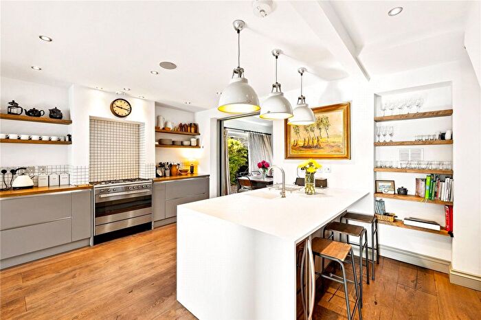 4 Bedroom End Terrace House To Rent In Bristol Gardens, Brighton, East Sussex, BN2