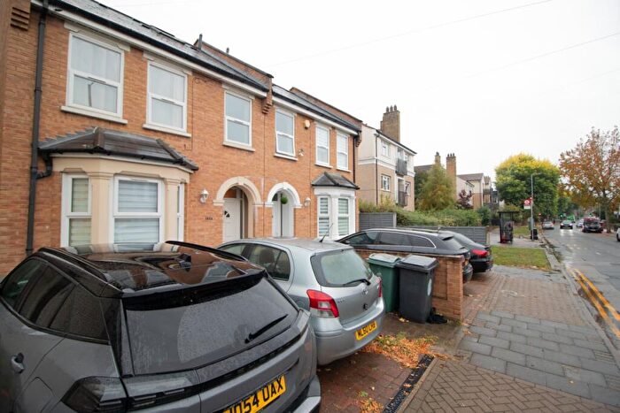 4 Bedroom Semi-Detached House For Sale In Hale End Road, London, E17