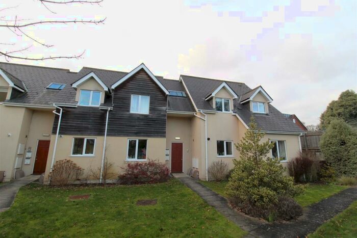 Terraced House To Rent In Priory View, Exeter, EX4