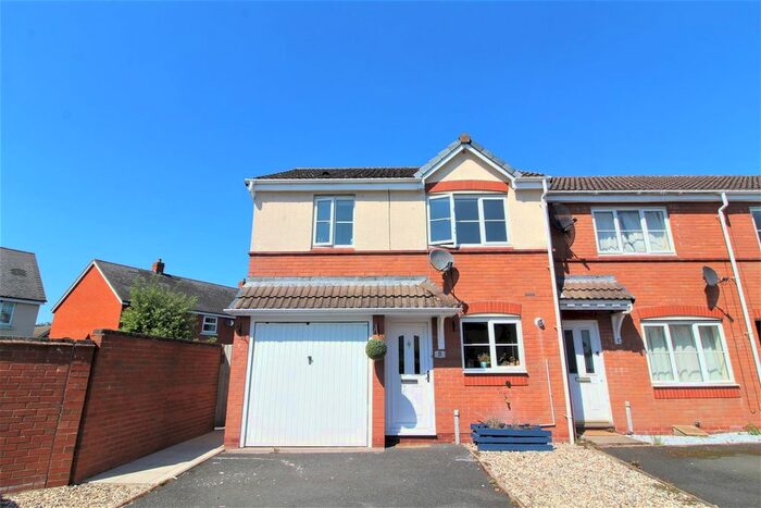3 Bedroom End Of Terrace House To Rent In Harris Croft, Wem, Shrewsbury, SY4