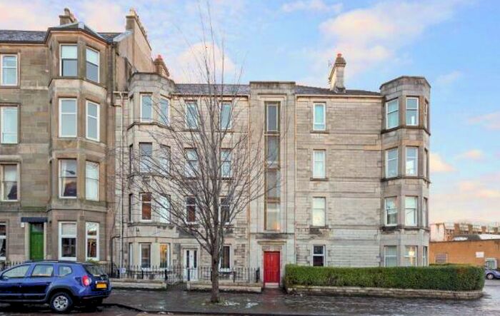 2 Bedroom Flat To Rent In , McDonald Road, Edinburgh, EH7