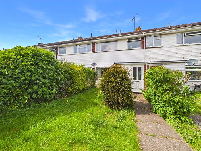 3 Bedroom Terraced House For Sale In Ravensmead, Chinnor, OX39