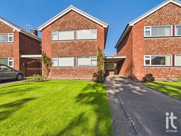 3 Bedroom Link Detached House For Sale In Sandringham Road, Hazel Grove, Stockport, SK7