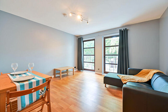 1 Bedroom Flat To Rent In Finland Street, Canada Water, London, SE16