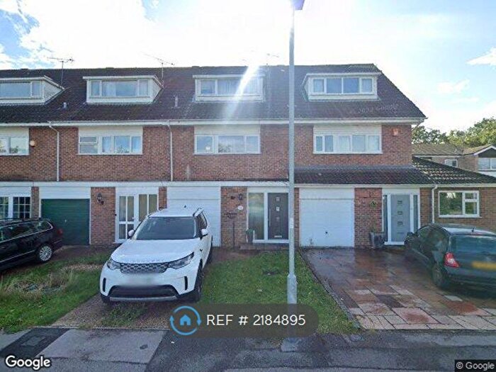 3 Bedroom Terraced House To Rent In Wallace Close, Reading, RG5
