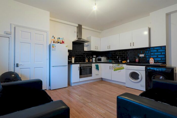 2 Bedroom Property To Rent In Fenham Road, Arthurs Hill, Newcastle Upon Tyne, NE4