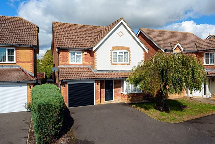 4 Bedroom Detached House For Sale In Geddes Close, Hawkinge, Folkestone, CT18