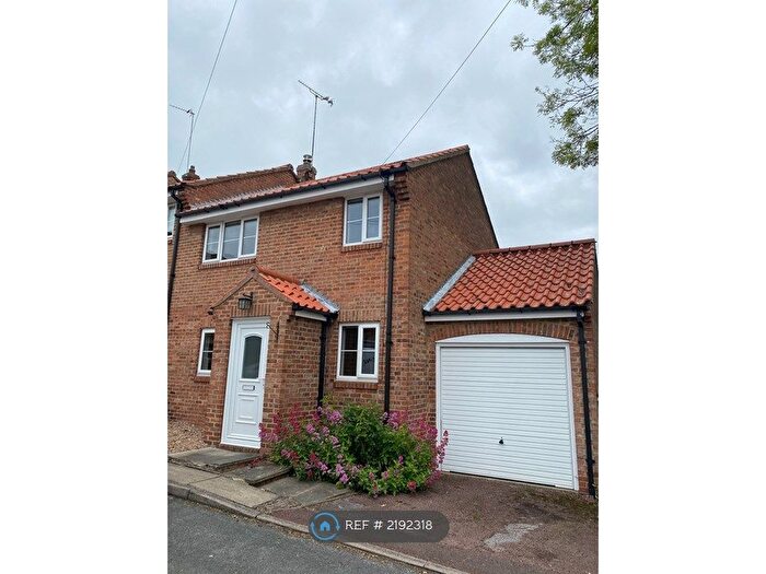 2 Bedroom Semi-Detached House To Rent In Eastwold, York, YO43