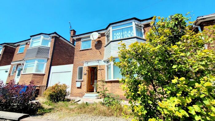 3 Bedroom Detached House To Rent In Broomhall Road, Swinton, M27