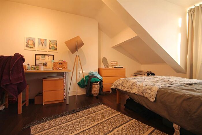 2 Bedroom Flat To Rent In Salters Road, Gosforth, NE3