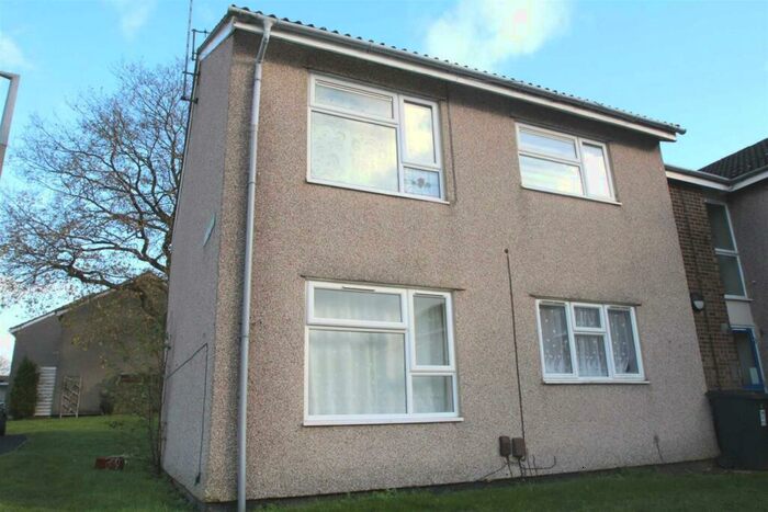 1 Bedroom Flat To Rent In Barra Close, Northend, Hemel Hempstead, HP3