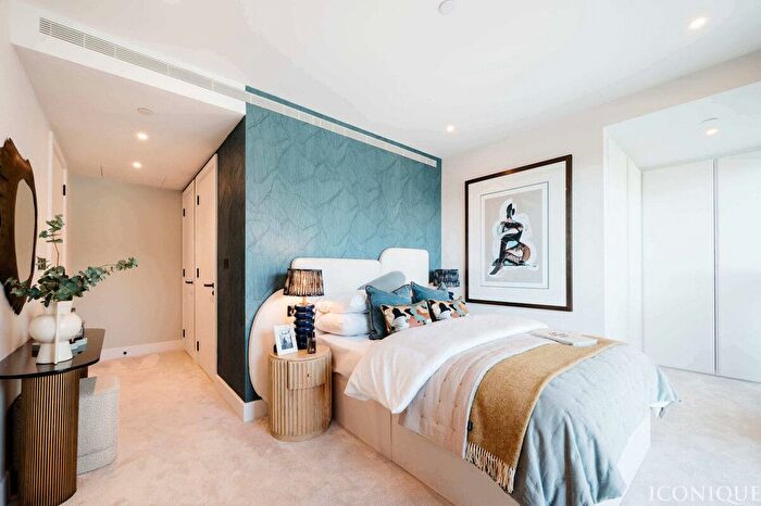 4 Bedroom Flat For Sale In Wood Lane, London, W12