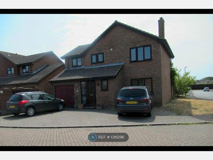 4 Bedroom Detached House To Rent In Ellesmere Mews, New Romney, TN28