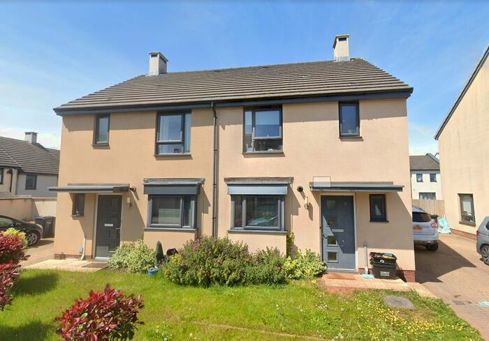 3 Bedroom Semi-Detached House For Sale In Great Tree Close, Paignton, TQ4