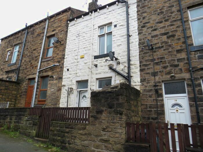 2 Bedroom Property To Rent In Belle Vue Terrace, Keighley, BD21