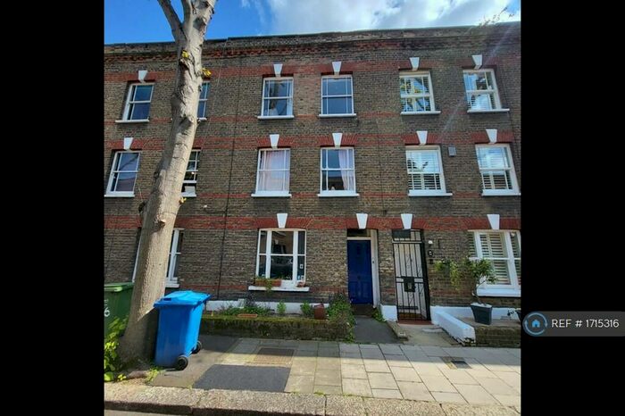 4 Bedroom Terraced House To Rent In Henshaw Street, London, SE17