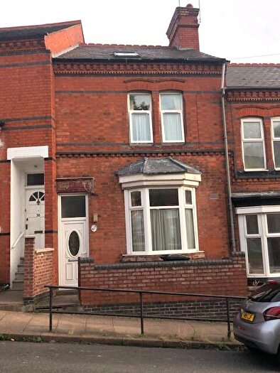 3 Bedroom Terraced House To Rent In Wood Hill, Leicester, LE5