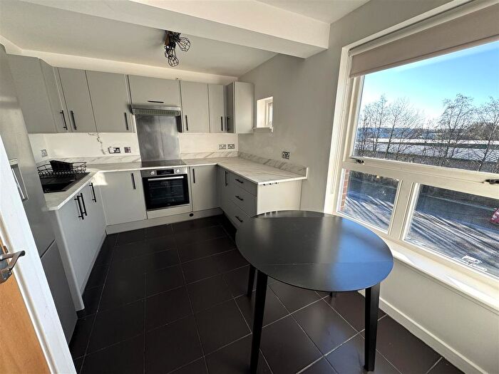 2 Bedroom Property To Rent In Strathblane Gardens, Glasgow, G13