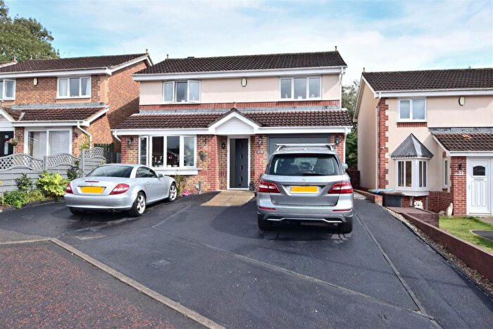 4 Bedroom Detached House For Sale In Dean Park, Ferryhill, DL17