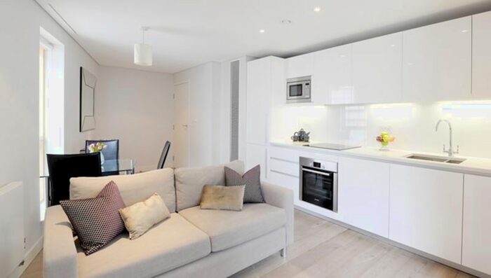 2 Bedroom Flat To Rent In Merchant Square East, London, W2