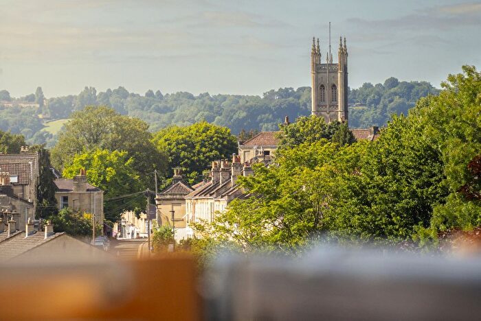 3 Bedroom End Terrace House For Sale In Ferndale Road, Bath, BA1