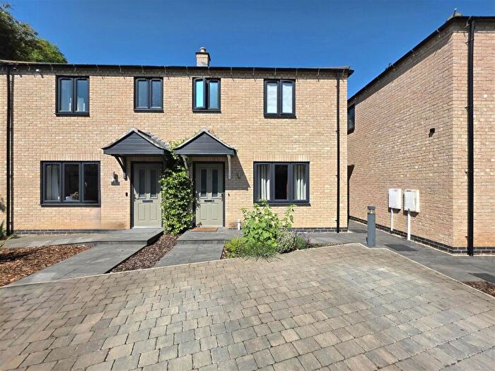 3 Bedroom Semi Detached House For Sale In Woodrowe Court, Holbeach, PE12