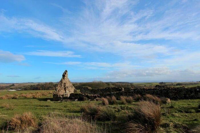 Property For Sale In Old Lathalmond, KY12