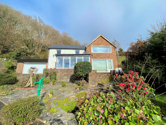 4 Bedroom Detached House For Sale In Sychnant Aberdyfi, Merionethshire, Gwynedd, Mid Wales, LL35