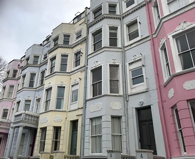 2 Bedroom Flat To Rent In Colville Houses, Talbot Road, London, W11