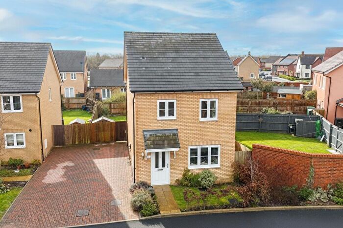 3 Bedroom Detached House For Sale In Jay Crescent, Wymondham, NR18