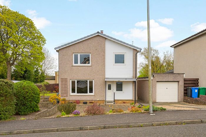 3 Bedroom Detached House For Sale In Hawthorn Bank, Carnock, KY12