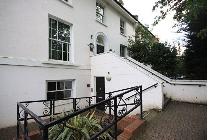 1 Bedroom Flat To Rent In Vanbrugh Park, Blackheath, SE3