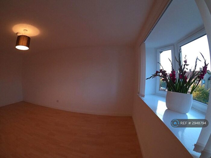 2 Bedroom Flat To Rent In Denmilne Street, Glasgow, G34