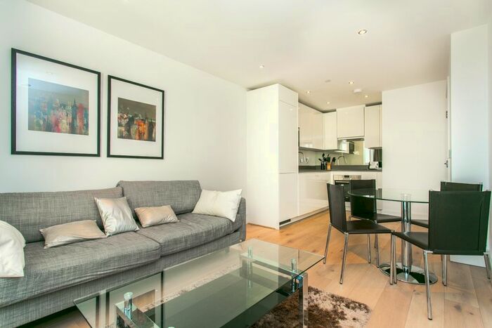 1 Bedroom Flat To Rent In St. Luke's Avenue, London, SW4