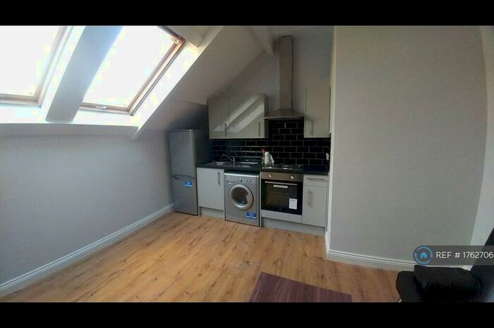 2 Bedroom Flat To Rent In Grattan Road, Bradford, BD1