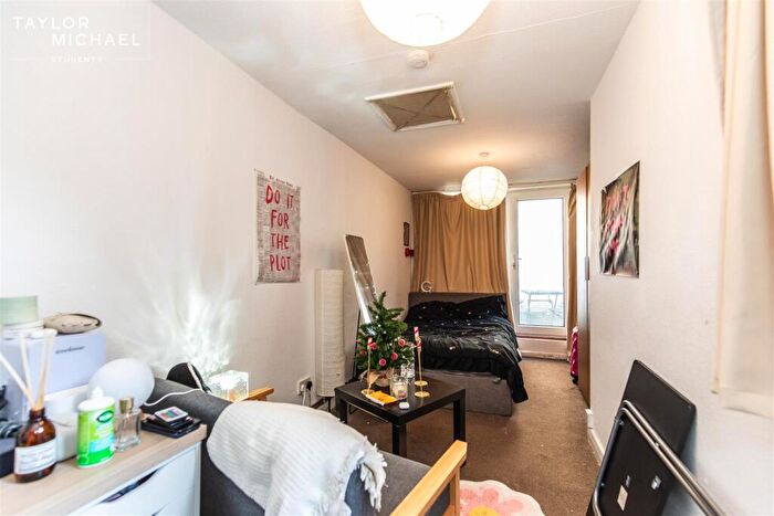 Studio To Rent In Dorset Gardens, Brighton, BN2