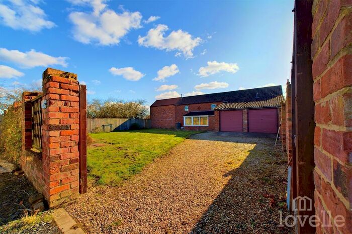 3 Bedroom Terraced House For Sale In Barrow Road, Goxhill, North Lincolnshire, DN19