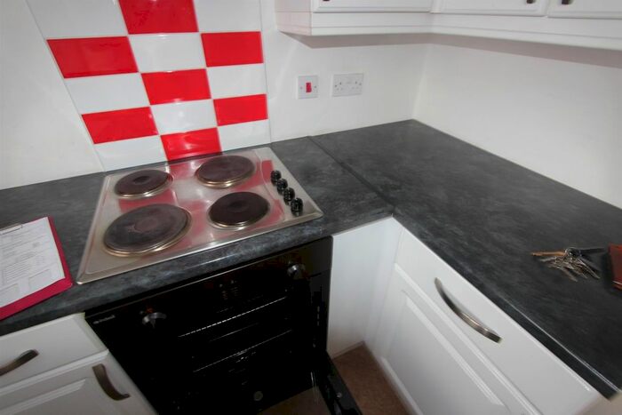 2 Bedroom Town House To Rent In Orton Road, Leicester, LE4