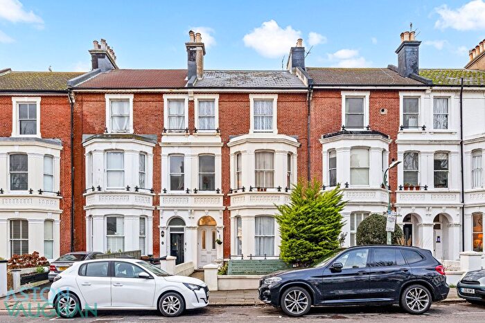 4 Bedroom Flat For Sale In Westbourne Villas, Hove, BN3