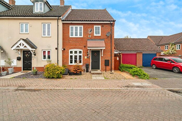 3 Bedroom End Of Terrace House For Sale In Washington Drive, Watton, Thetford, IP25