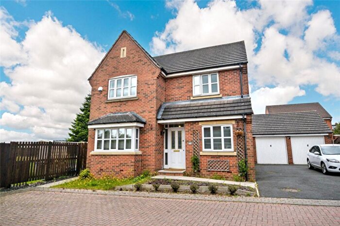 4 Bedroom Detached House To Rent In Steeple Close, Morley, Leeds, West Yorkshire, LS27